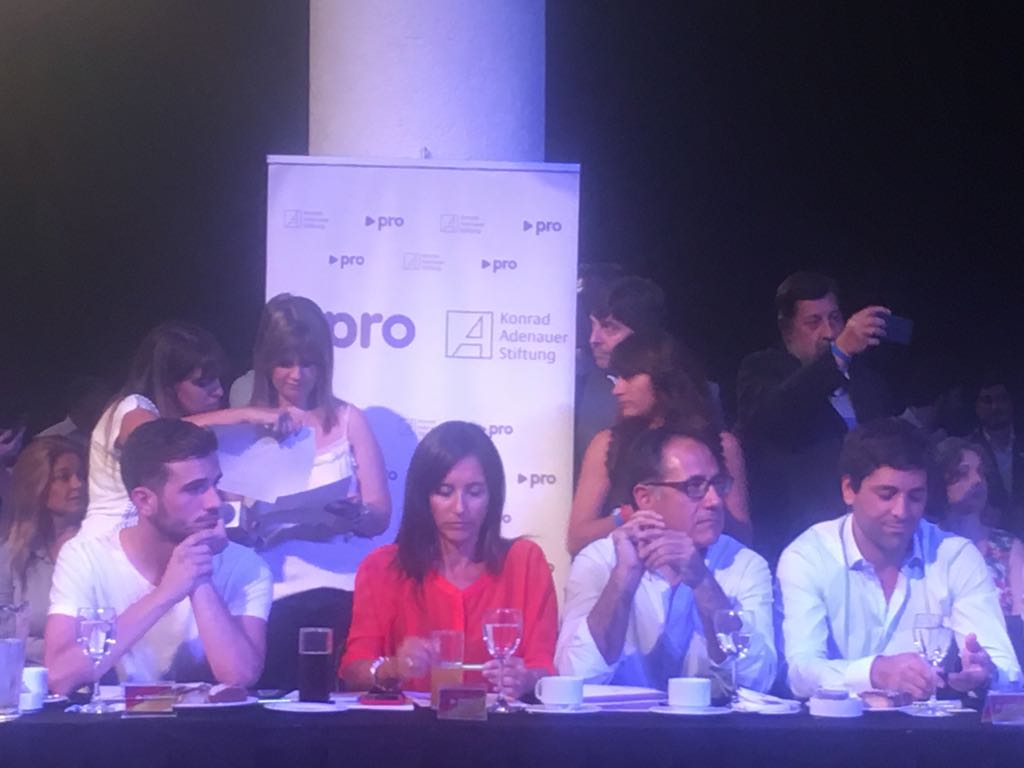 sergiowisky's tweet photo. Esta tarde, representando a #RioNegro en el Consejo Nacional del @proargentina. Seguimos fortaleciendo el espacio del cambio en todo el país y en la provincia! https://t.co/sijvFSXt0F