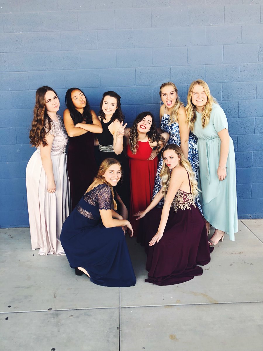 abbylamoreaux's tweet photo. prom fashion show!!!!!!!!! april 21st ppl woohoo!!!!!  🤩💙 https://t.co/Hu7iF8b6tG