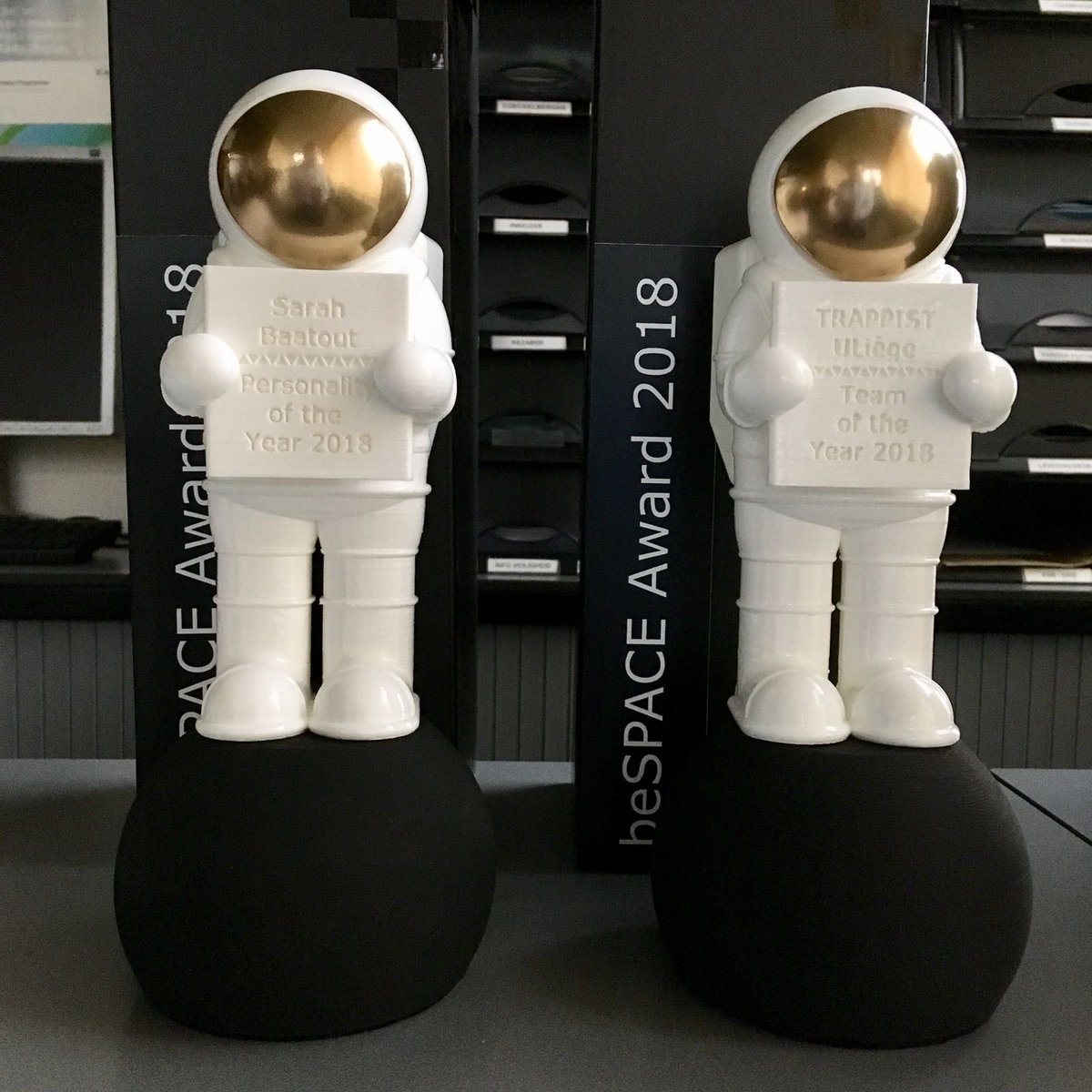 beSPACE_'s tweet photo. #beSPACE Awards 2018 go to @SarahBaatout (Personality) & the TRAPPIST team of @UniversiteLiege (Team)! #SpaceDinner https://t.co/OCsYhHzMtf