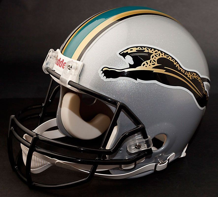 TomKislingbury's tweet photo. #ThrowbackNFL https://t.co/ADWB56lg8m