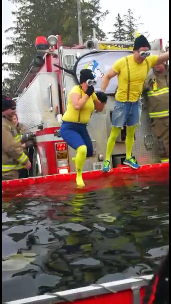 djpitre13's tweet photo. Thank you to everyone who helped donate towards The Polar Plunge for Special Olympics Ontario. Thank you @WestGreyPolice for choosing St. Peter and St. Paul’s School as your host venue for this great event! We helped raise over $8000 #blessss @BGCDSB @SPPDurham https://t.co/1X3J2EC8xt