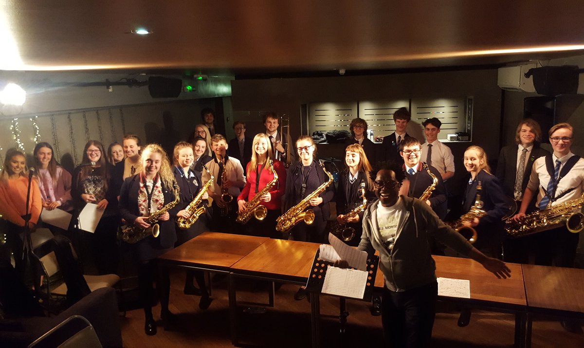 WGSGmusic's tweet photo. Students from @WirralGirls and @WGSBMusic at @FrederiksHopeSt in Liverpool 🎺🎷Thanks to the fantastic @dennis_rollins for such a brilliant jazz workshop! https://t.co/lBrs7I35p4