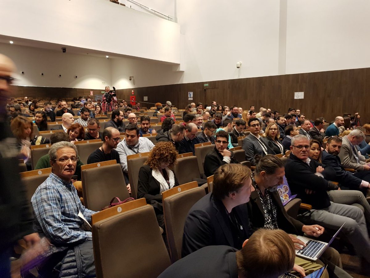 ESPACIOBITVE's tweet photo. Desde el 1er Congreso Internacional Blockchain Tropical Coast en Motril, provincia de Granada, España #CIBTC  #CIBTC2018 #Participacion #TerritorioBitcoin #EspacioBit #Blockchain #blockchaintechnology https://t.co/KVCMmHvNS2