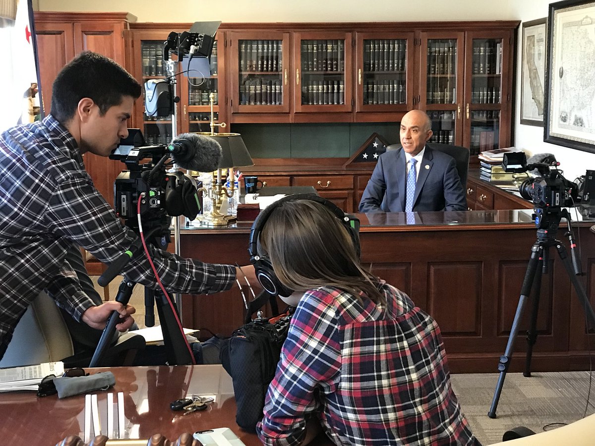 Moelis_Capital's tweet photo. Spent the morning with @PBS talking about two amazing prevention and intervention programs in our community... #ProjectFightingChance and Option House. https://t.co/Q1LDg9MX9Z