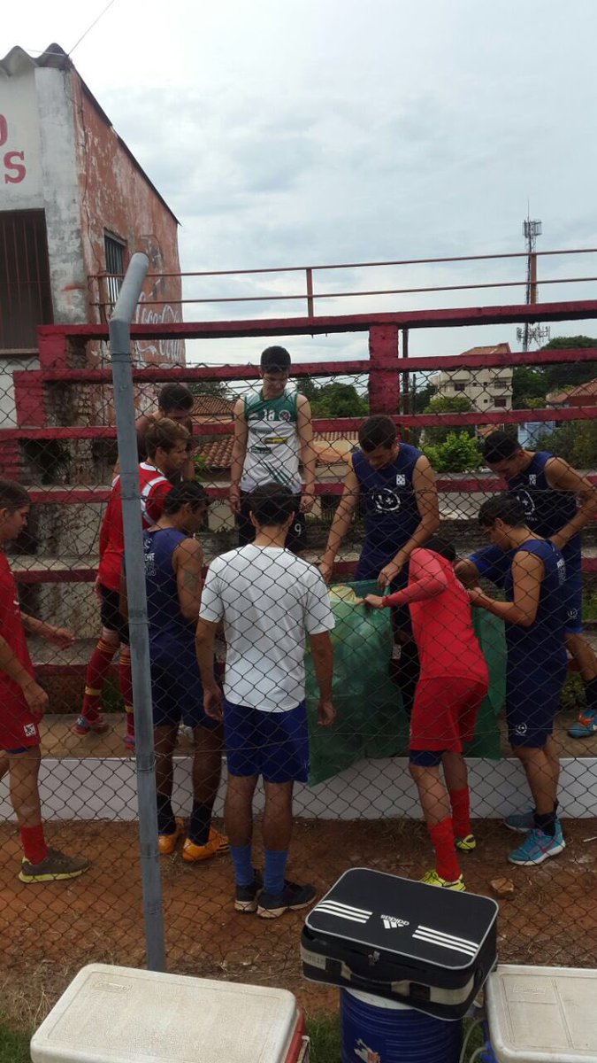 ClubPHayes1907's tweet photo. Unidos todos contra el dengue!! Poné de tu parte! Nosotros también ponemos la nuestra!! #somosHayes https://t.co/MzTwwMSCr4
