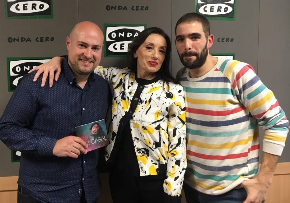 📻 Ara rebem a l'estudi <a href="/LuzCasalOficial/">Luz Casal</a>, que ens presenta el seu nou treball. Ens l'ha portat en <a href="/lluso1980/">Lluís Soler</a>. Escolta'ns en directe!
ondacero.es/emisoras/catal…