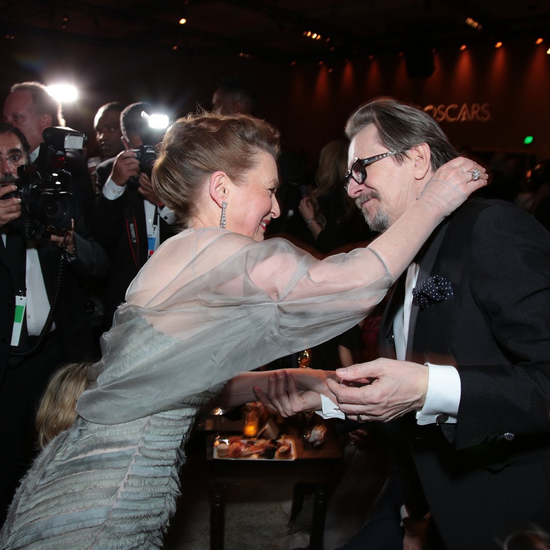 Gary Oldman Web On Twitter Gary Oldman And Lesley Manville Share A Sweet Moment At The Governor S Ball Photos And Post Via Gary S Wife Gisele Schmidt Ig Oscars It Was