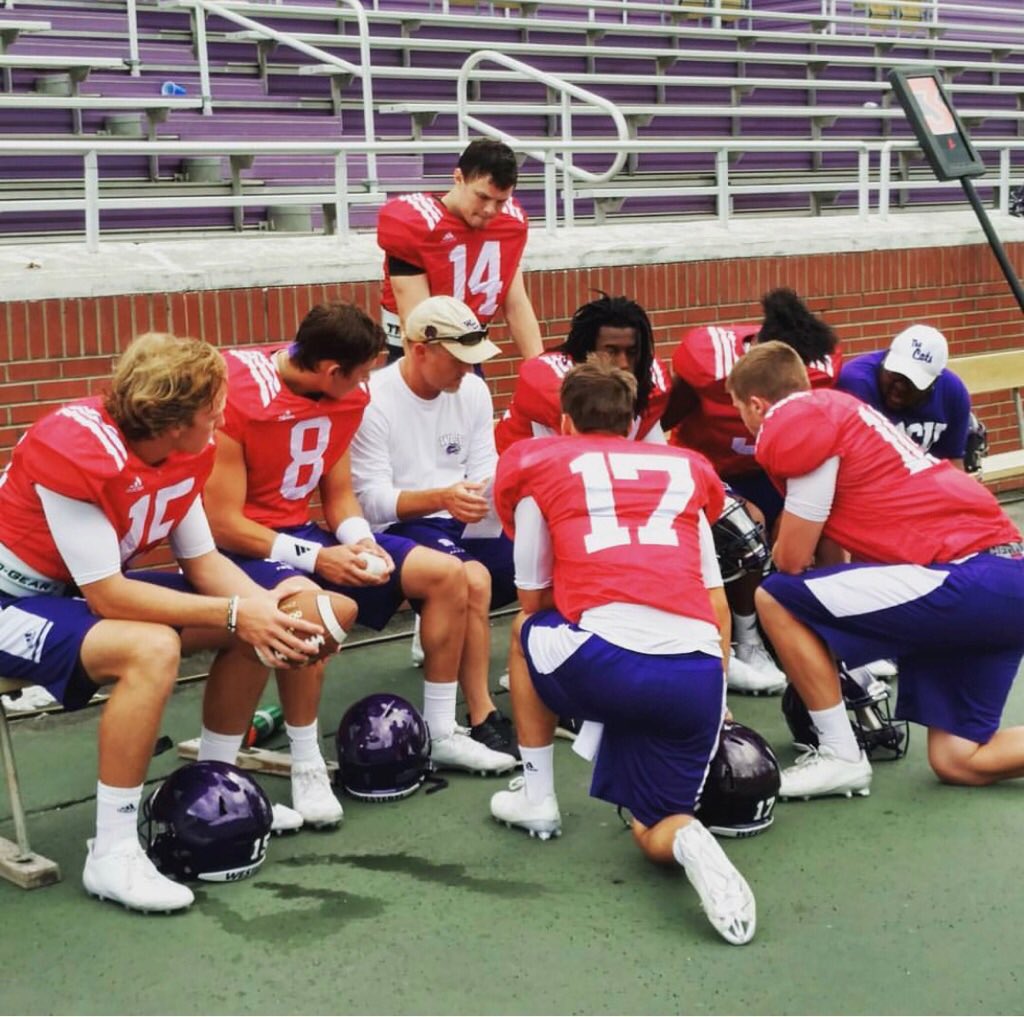 Coachbg_qb's tweet image. About that time! #layups #365tough #springball #goodtogreat @WCU_FB