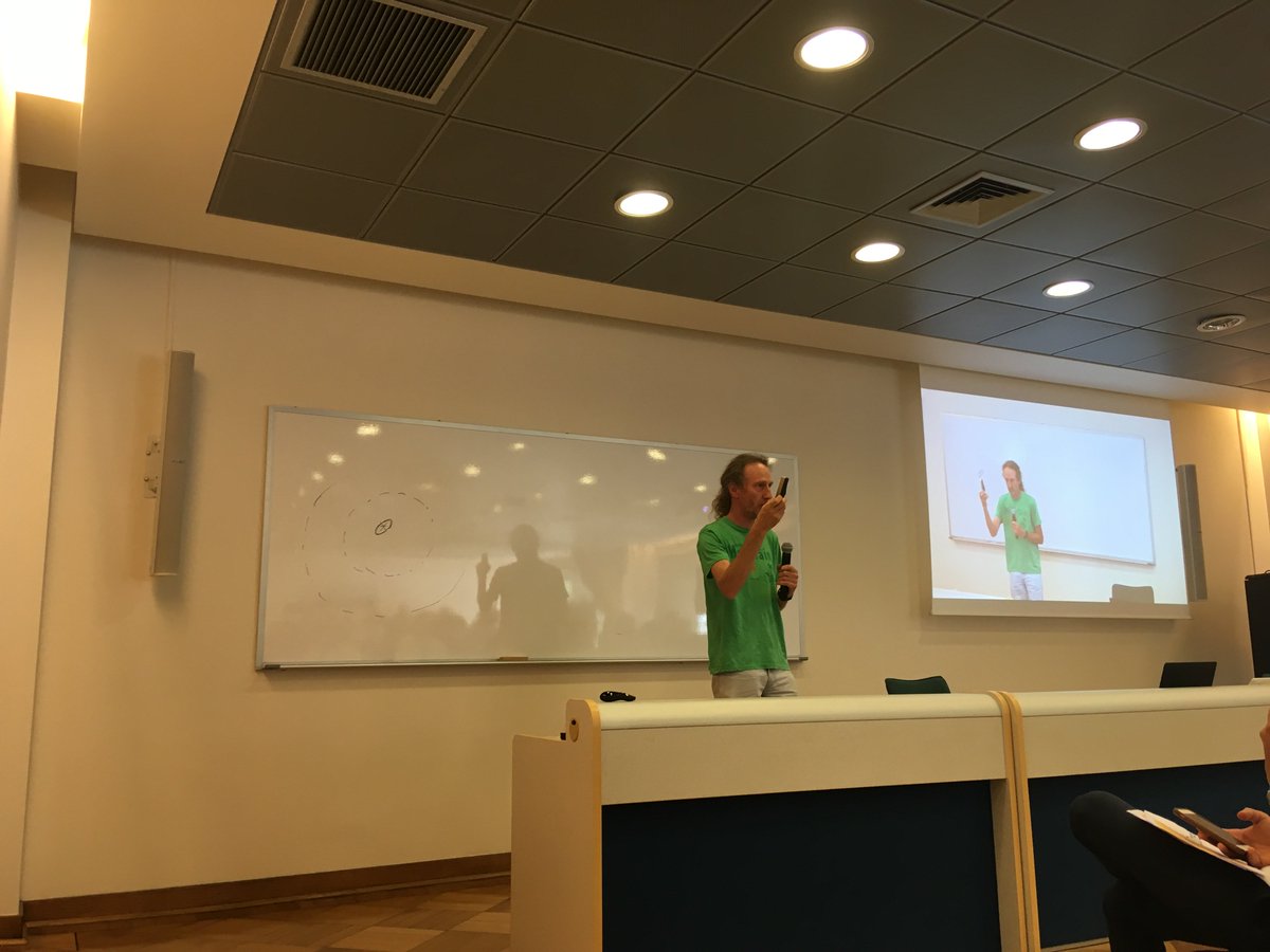 DiversisMundi18's tweet photo. The exploratory session entitled "Blackboard Talks" at #DiversisMundi18 was very interesting. 3 min in a whiteboard (no slides) + 1 question. Thanks to the very nice and brave speakers! https://t.co/g3w68dzoEy
