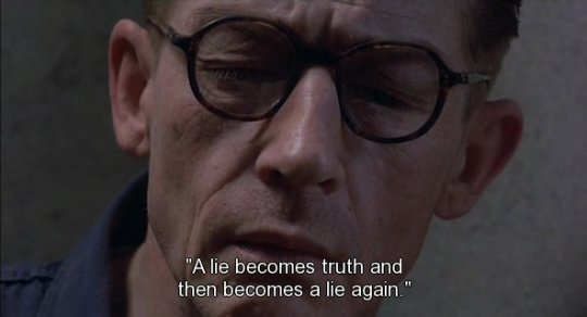 MenschOhneMusil's tweet photo. John Hurt,"1984". https://t.co/87bhseYzhf