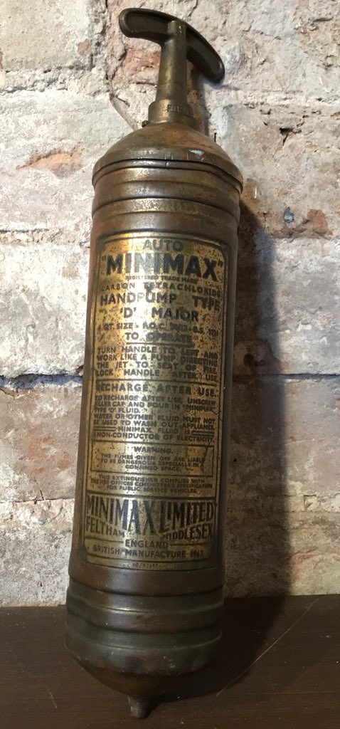 WelshRarebits2's tweet photo. All sorts of #newstock online at https://t.co/J7xXPYo0ek.
#autobulbs #automanuals #carextinquisher #lever #industrial #reclaim #salvage #quirkystuff https://t.co/ABQYduhQDb