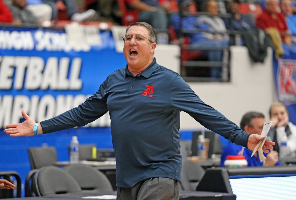 CTJPhoto's tweet image. #FHSSA #DoralAcademy advances to finals at State #2018Basketball Championships PHOTO GALLERY  hrld.us/2FvyIek @MiamiHerald #BASKETBALL #HighSchoolsSports