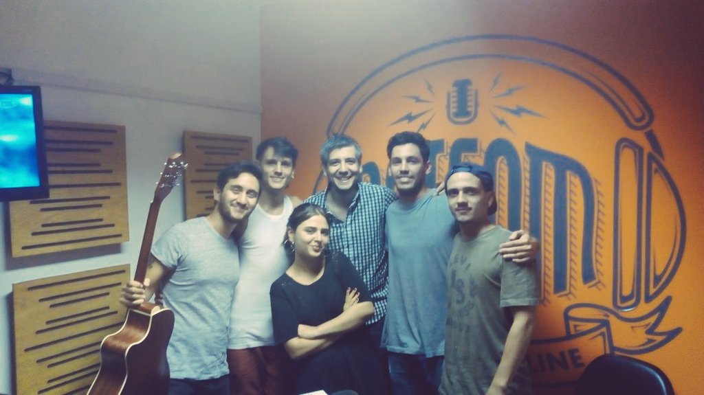 nosonhorasnet's tweet photo. #Nsh530
Muchas gracias @CulturalBombing por venirse al piso de @DotcomRadioArg
#Recheto https://t.co/FrUVYsys4k