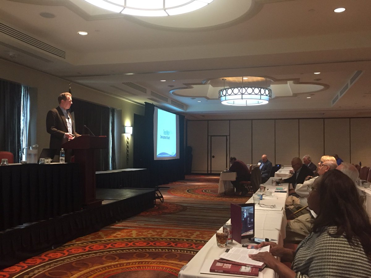 Peter_M_Lake's tweet image. Asking @TML_Texas elected officials for help on @twdb’s #StateFloodAssessment this morning. 

Local experience &amp;amp; expertise is key for #txwater!  Share your knowledge about flood at TexasFloodAssessment.com.