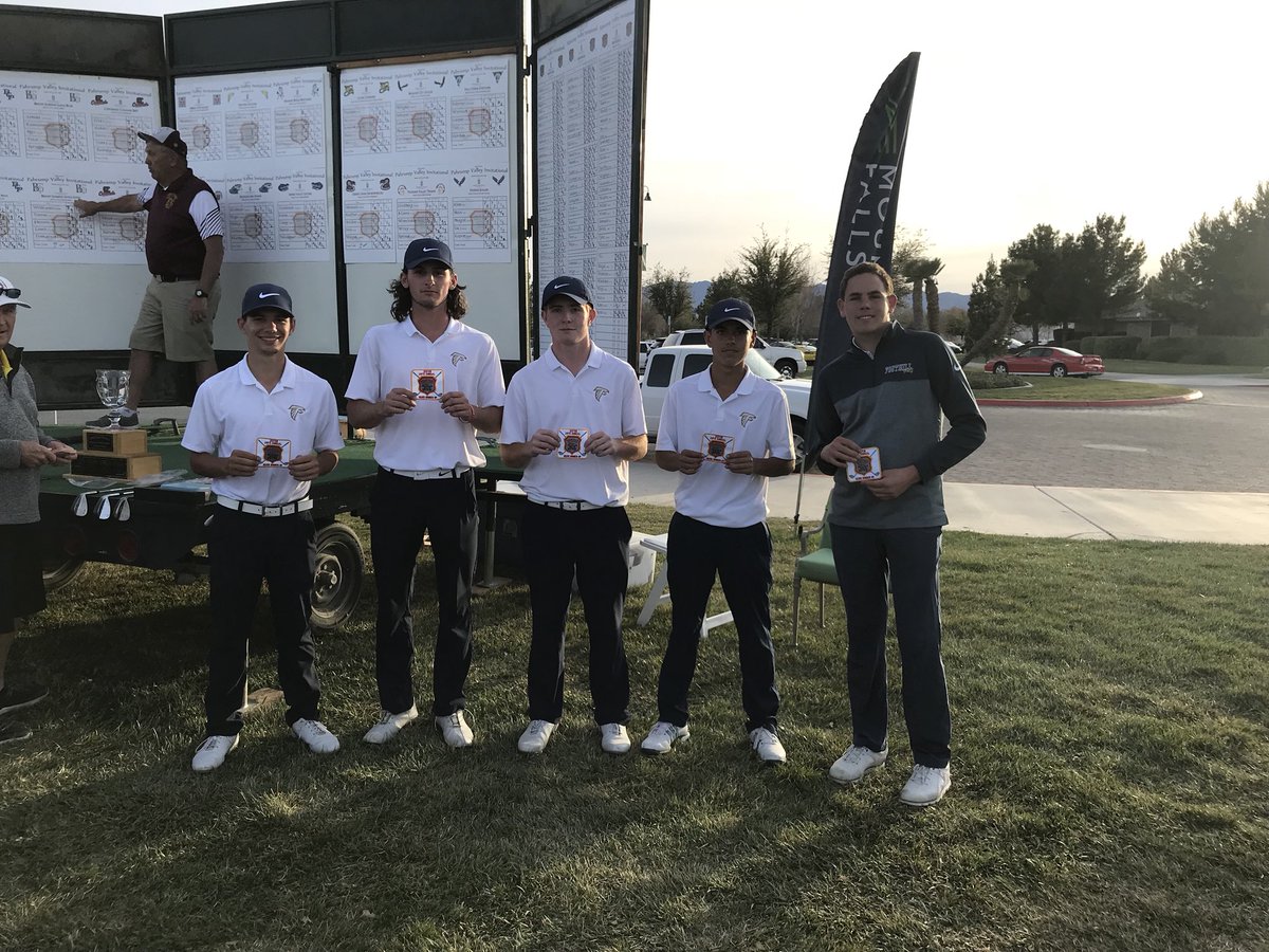 Foothill_GolfNV's tweet photo. Congratulations on being Silver Flight runner up as a team at the Pahrump Valley Invitational today!! 🥈#foothillgolf #foothillfalcons #foothillhighschool #falcons #gofalcons #falconpride #golf #highschoolgolf #golflife https://t.co/1aFMRYkfLx