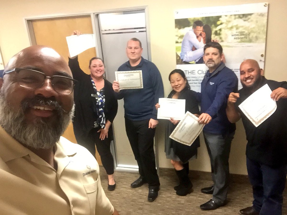 A little sadden that it’s all over but I am committing myself to now be a great Leader! And to train new Leaders...Thank you Mr. @MarkCurryDRI for an amazing Job on Training us. We Are Now #DiamondReady Leaders #DRICareers #DRLeadershipMatters #MakeItPersonal #2018MakeItHappen