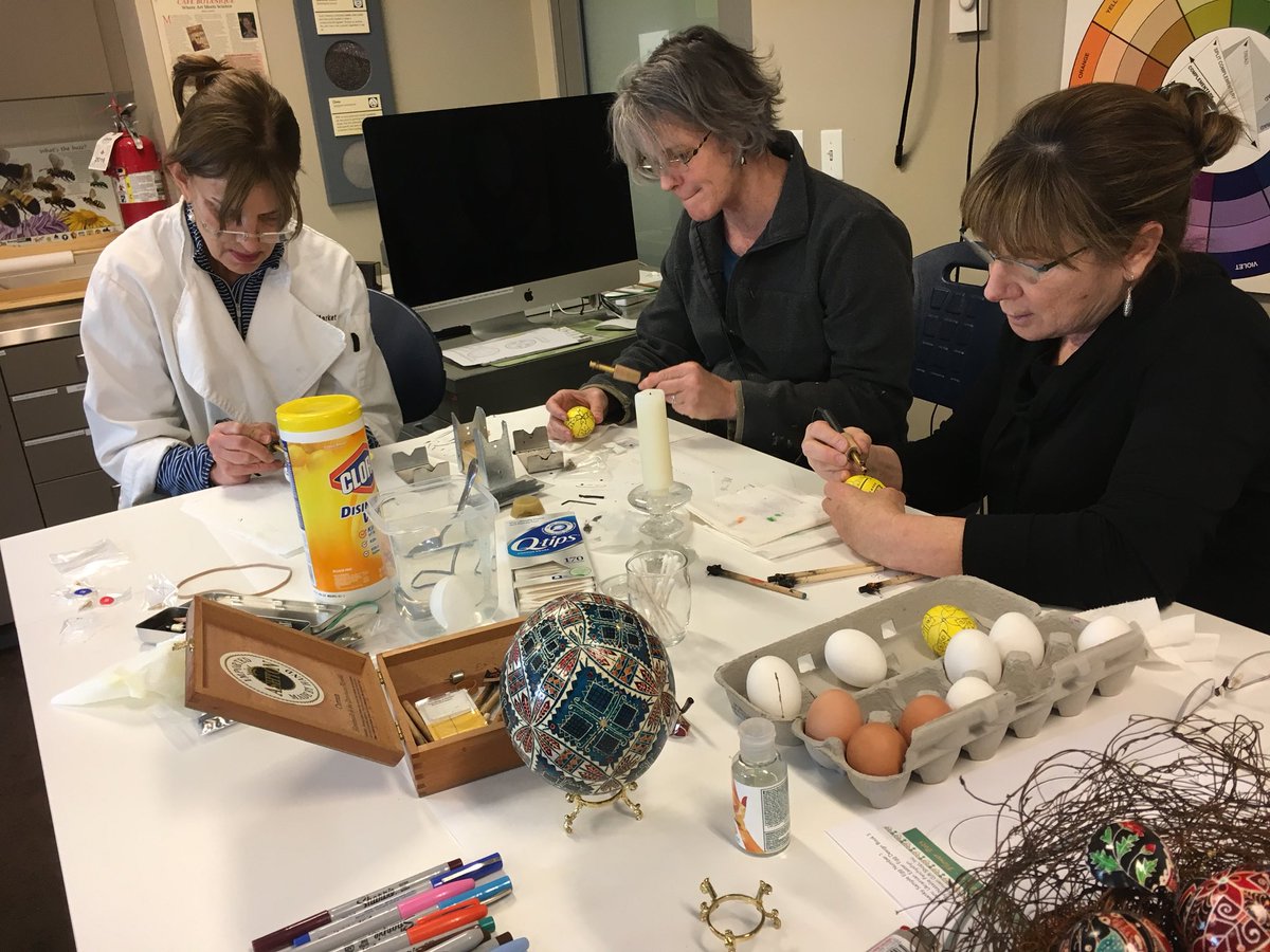 botanglenet's tweet photo. Annie’s pysanky class at is a hit! It is the fine art of egg decoration. Here are some of her students working away on their eggs. #methodical #relaxing #eggart #pysanky #denverbotanicgardens #tradionalart #botangle https://t.co/2W4dfGFP3c