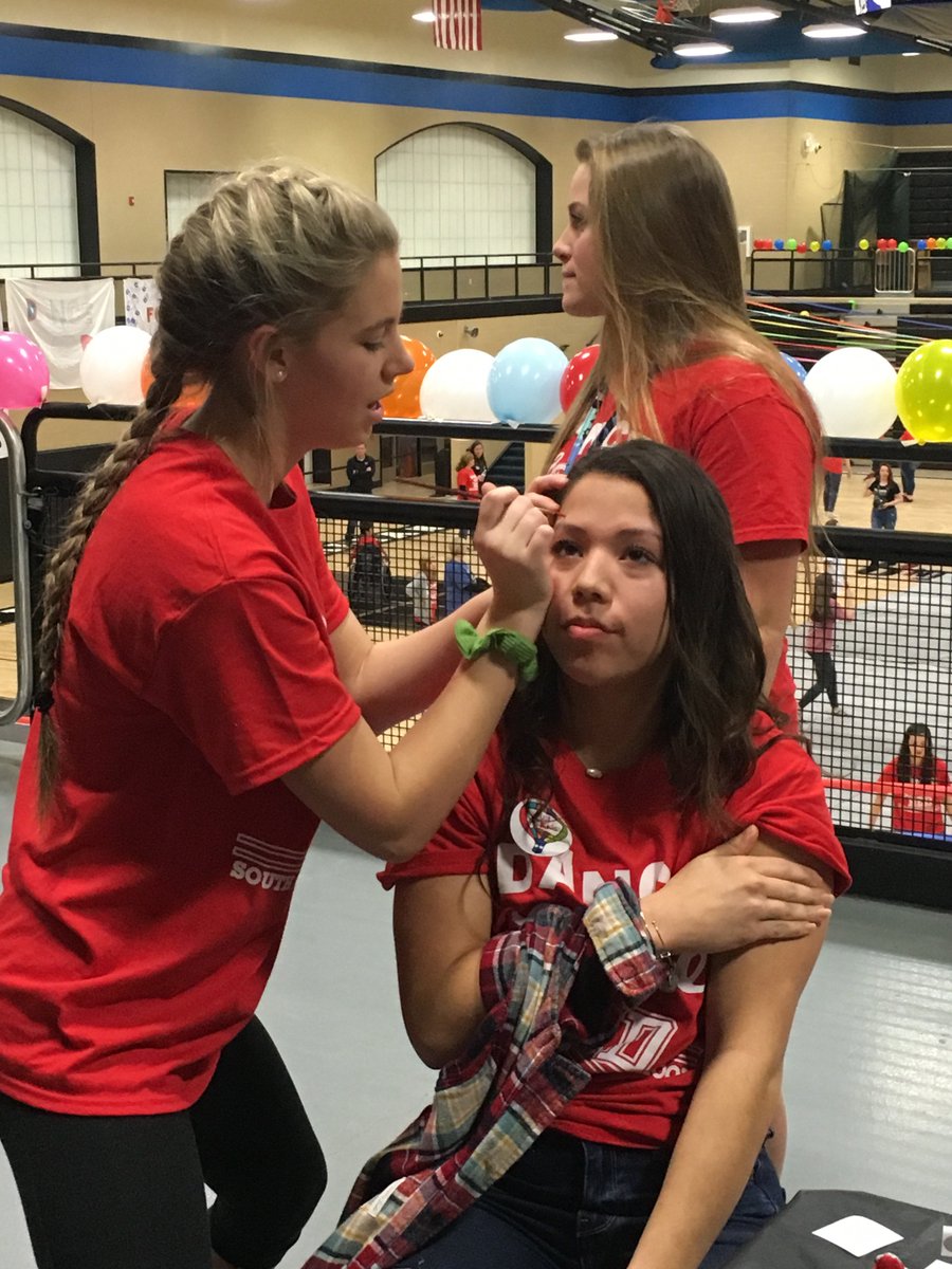 SouthWarrenHigh's tweet photo. #DanceLittleRedSW https://t.co/aMLGcg4K48