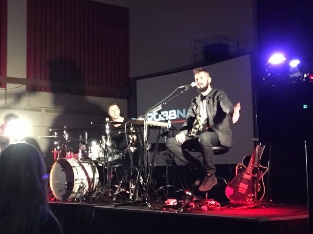 EsterhazyHigh's tweet image. Privileged to have Rob Nash deliver a critical message to our students today though music &amp;amp; stories about mental health, addictions, &amp;amp; finding strength to persevere. And proud of our Haley for rocking along on stage! #robnashproject #findyourinnerstrength #hope #BeKind