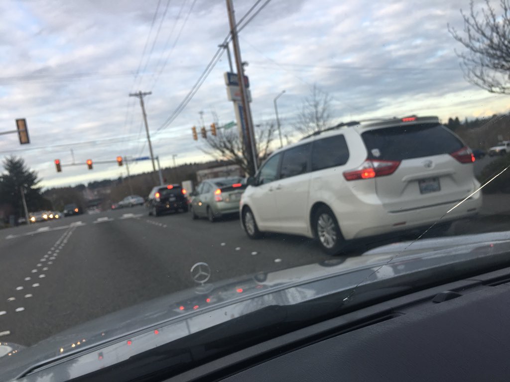 ESTRAHarassment's tweet photo. #InsurerHarassment #VehicleHacking turning off and on lights, unlocking and locking doors, and preventing driver to 🔒 lock! Didn’t want #DNAExposed? #Violent actions exposes deviant behavior. @ESTRA_Seattle https://t.co/Pg4bwxhaDd