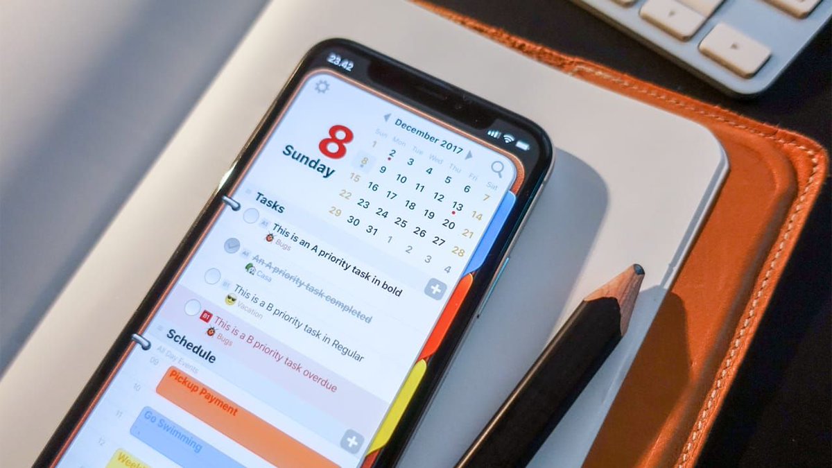 FastCoDesign's tweet photo. Bringing back skeuomorphic design https://t.co/whC1Fj13u8 https://t.co/ksRYeBI2JU