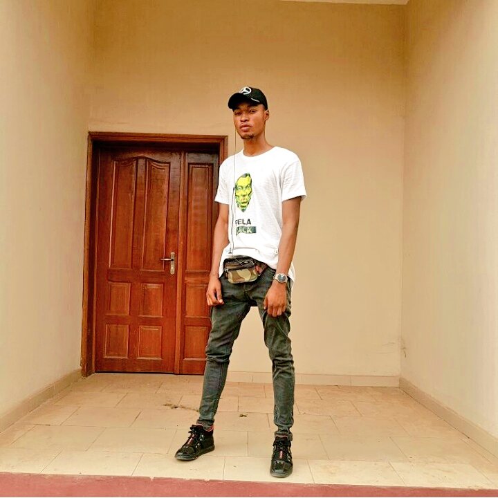 felabackco's tweet photo. #Lagos #Abuja #Rivers #Edo #Delta #Abia #Ogun #Oyo #Bayelsa #instantDelivery #nationwide_delivery #nigerianShop #felabackco #clothing #shoplocal #Enugu #Niger #Calabar #beninCity #Nigeria #emojiHands π Order now! https://t.co/jxwdfBGQ62