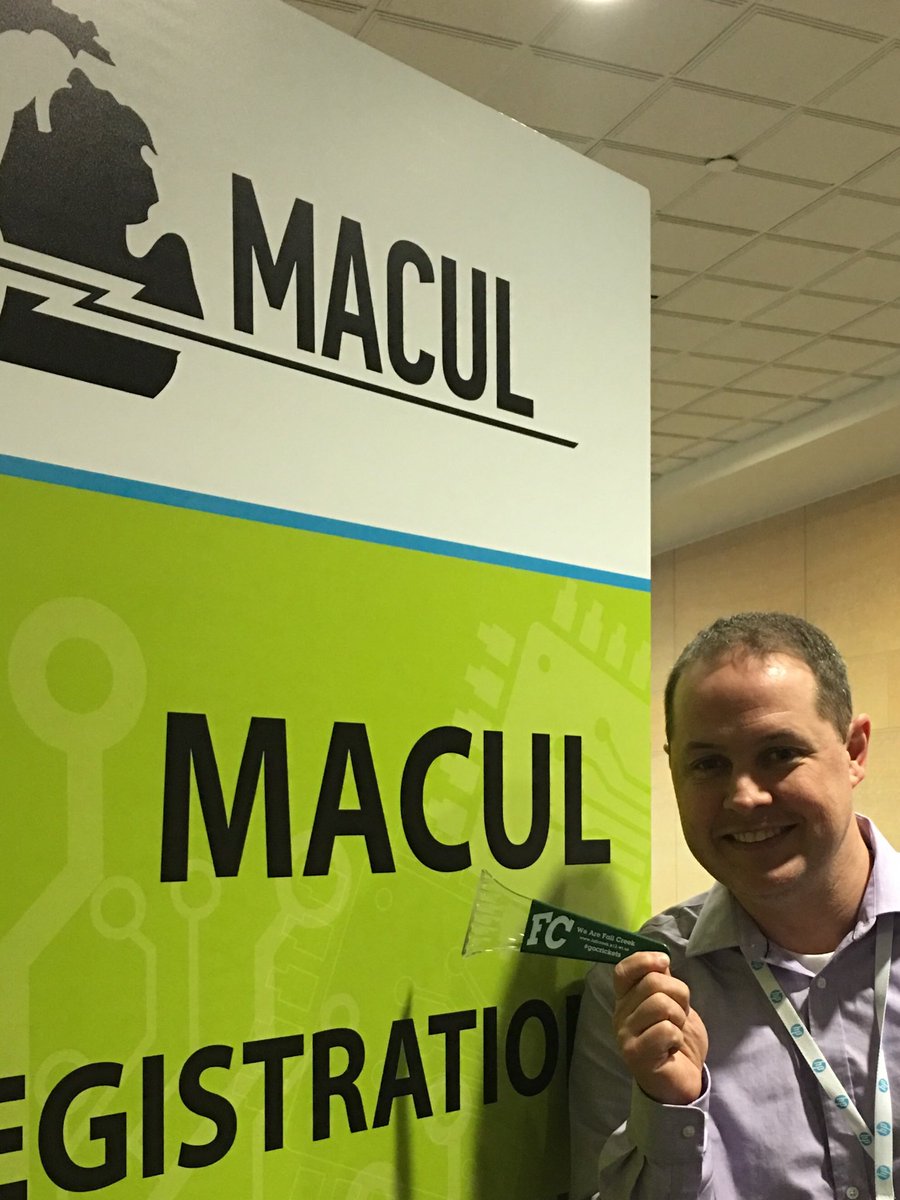 BarthPrincipal's tweet photo. Walking away from #MACUL18 with some #gocrickets swag. https://t.co/qWkfH7UQdG