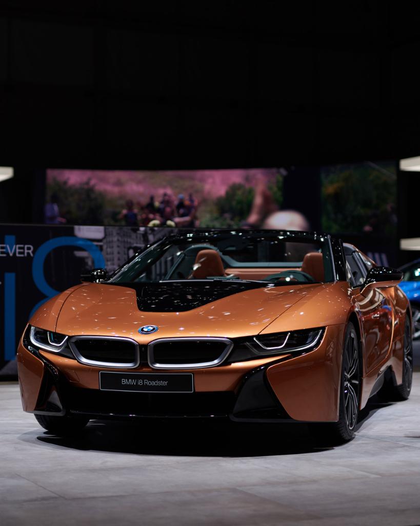 BMW's tweet photo. See a glimpse of freedom at the #GIMS2018.
The first-ever #BMWi8 Roadster. #BMWGIMS #BMW @BMWi 

https://t.co/S0njE4CNfp https://t.co/XYnRvG4OxC