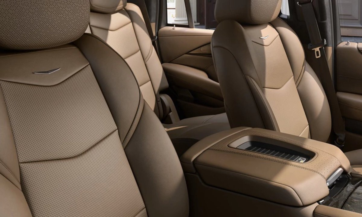 GoParkway's tweet photo. Need a massage? No problem!
The Cadillac Escalade Platinum features multi-directional massaging front seats! https://t.co/D0v3PUHoDj