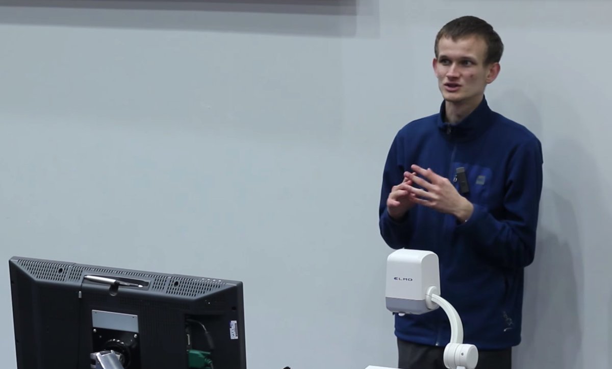 CoinDesk's tweet photo. Vitalik Reveals New Idea for Plasma Scaling On Ethereum https://t.co/yPEJmIaxB9 https://t.co/NfcOlBdpzH