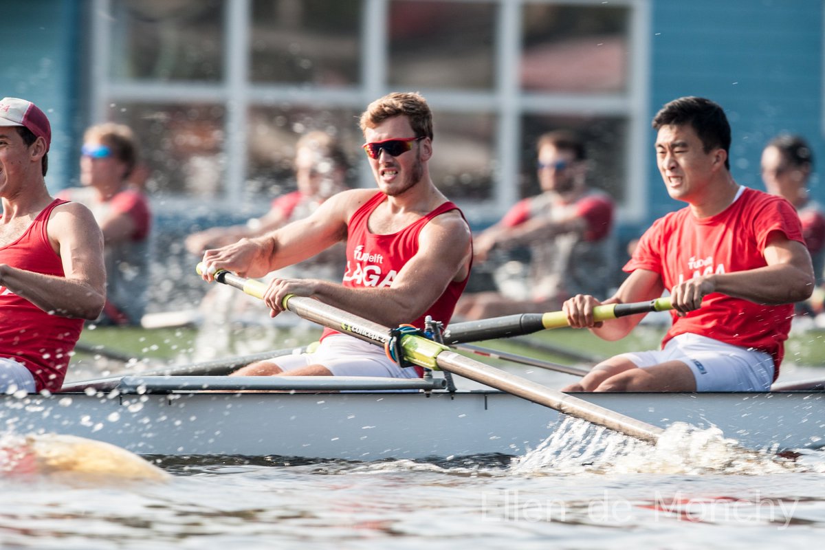 Nog 1:46 om in te schrijven voor de #roeiwedstrijd der wedstrijden #deheadoftheriveramstel. Al meer dan 500 boten hebben zich aangemeld. Over 1:46 de stand van de #roeiers die de omdraaiing aandurven op de #Amstel #17en18maart met de finish in #Amsterdam.