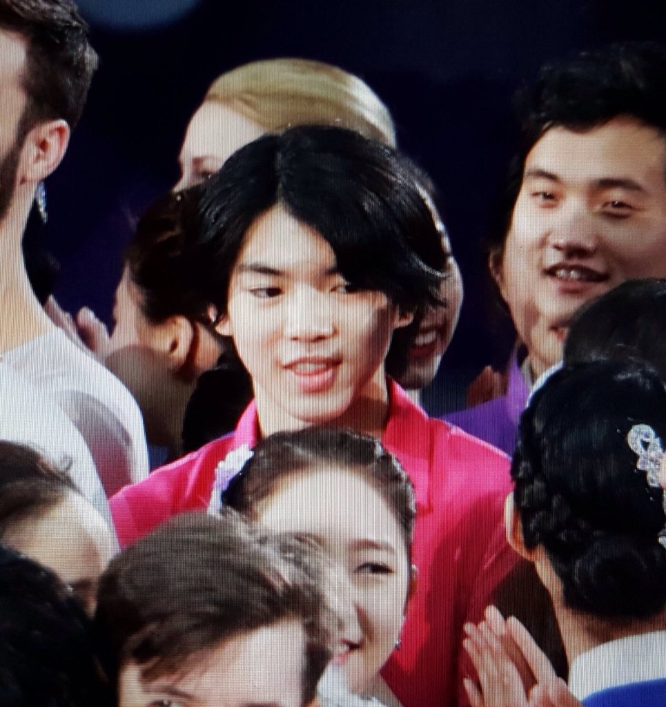 Why_Shoma_Why's tweet photo. Chilling with the fam when you remember #sat are tomorrow https://t.co/3H1iwBg7UA