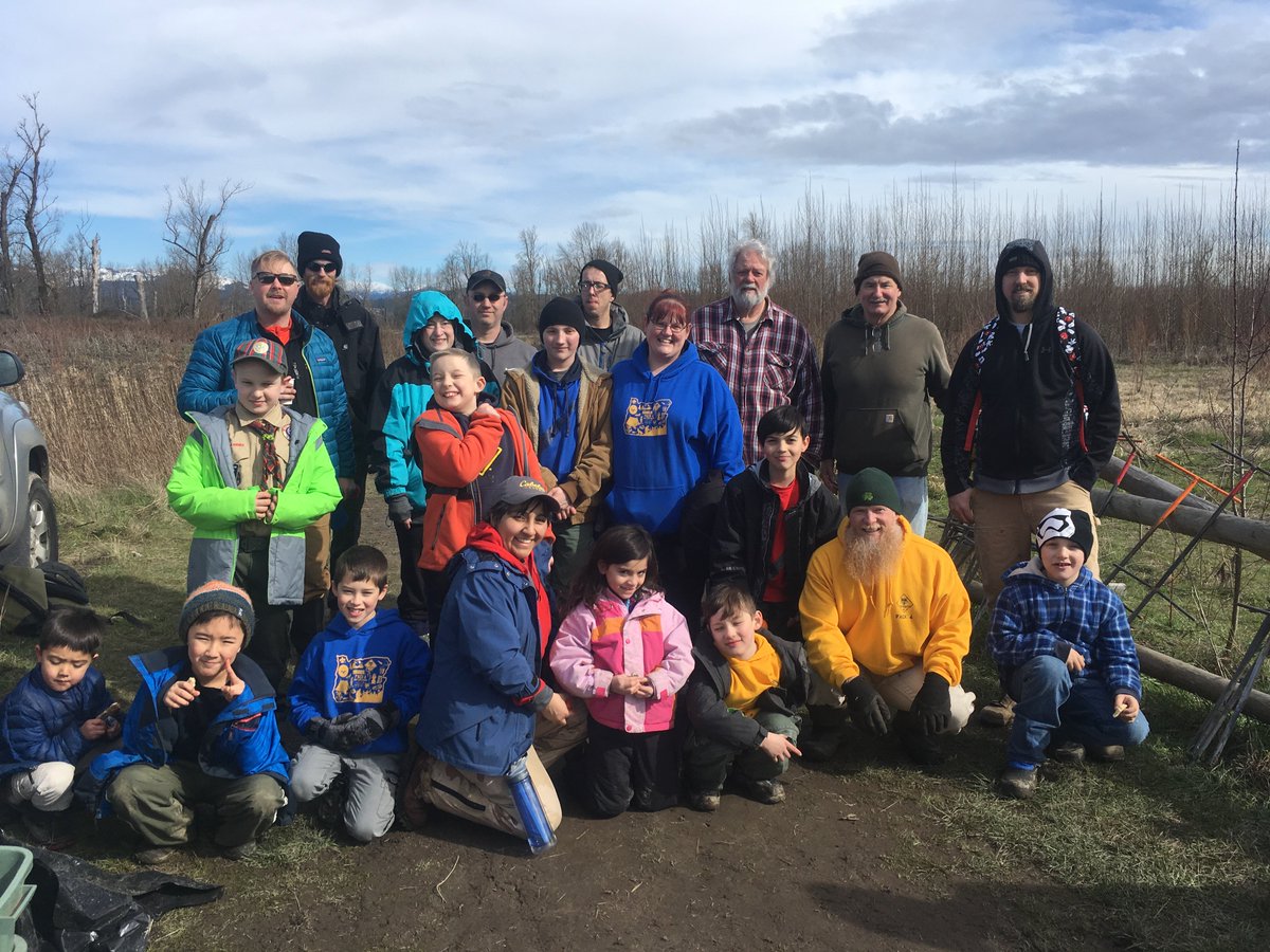 ColumbiaEstuary's tweet photo. Big thanks to #volunteers who planted with us at #SandyRiverDelta last Saturday! Special thanks to #CubScout Pack 4. We're excited to watch your plants grow in the coming years. https://t.co/MRpXAPJwln