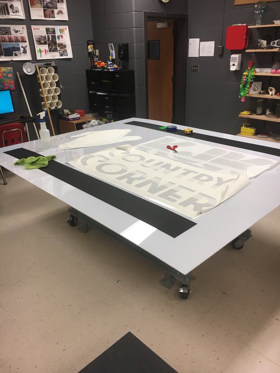 363Designs's tweet photo. @DeerfieldHS_MS https://t.co/hdzoB7VQvC