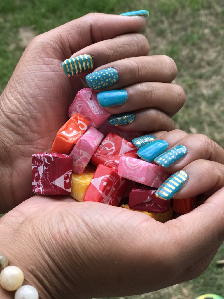 JacLee2385's tweet photo. Who wants nails on fleek?!?! 10 minutes and last 4 weeks! https://t.co/RajOZTrwJH https://t.co/ie6TEAZNtm