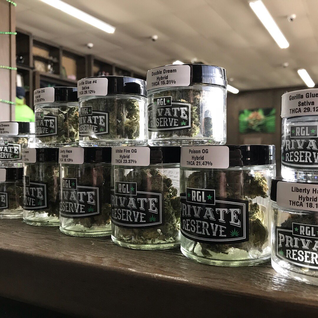 C4U_WA's tweet image. RGL Private Reserve is back on the shelves! Come check out the Chocolate Chunk, Double Dream, Gorilla Glue, Liberty Haze, and White Fire OG. #budtenderlife #smokenation  #recreationalmarijuana #cannabiscommunity #smokedaily #munchies #gg4 #420 #recentharvest #frosty #ad