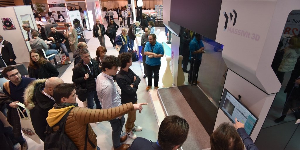 Massivit3d's tweet photo. Customized soft signage is just one of many areas #WideFormat3DPrinting with @Massivit3D excels. Book a personal meeting at ISA Sign Expo to learn more. Booth 629. @isasignexpo   https://t.co/yy999R2vOt https://t.co/OomARkVtDJ