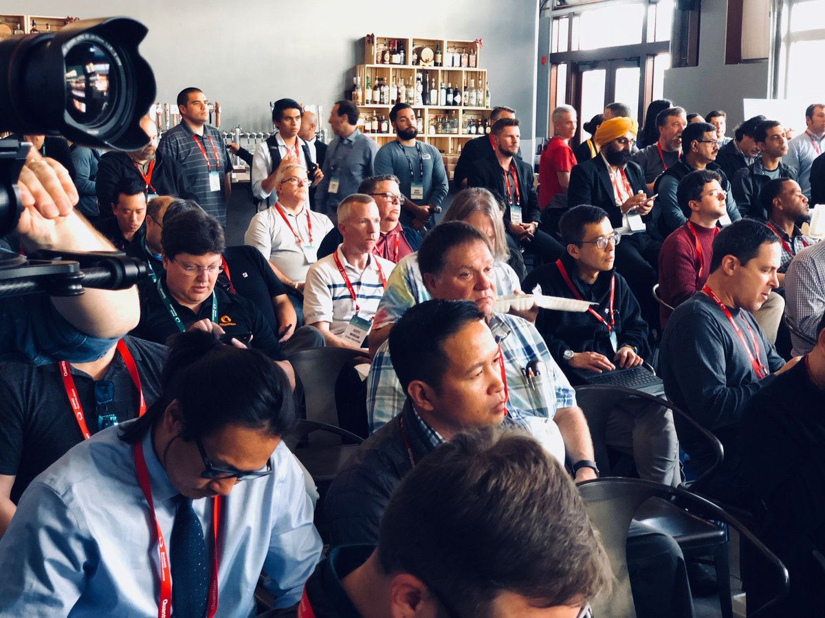 dashertech's tweet photo. Overheard at #DasherUTF18: "The tech buzzwords here actually mean something." https://t.co/kwc7S2xj8L