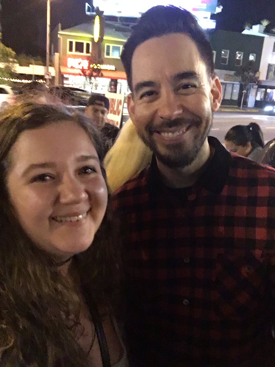 LP_Romania's tweet photo. Diana, our #LPAmbassador is currently in LA & she had a blast last night shooting a video with @mikeshinoda!
We hope to see Mike bringing #PostTraumaticTour to Romania!
Demand a show in Bucharest here: https://t.co/Q7w7GdLxLp
#PostTraumaticInRomania
#MikeShinodaInRomania https://t.co/xeO59ovby6
