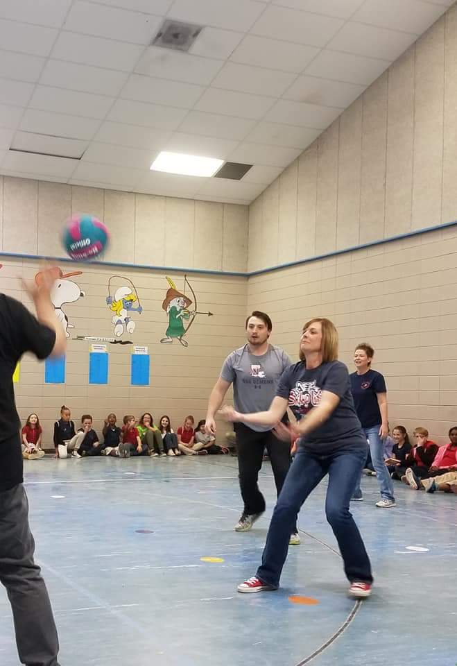 NWHgators's tweet photo. Friday Fun!! 4th and 5th grade teachers vs. administrators, being cheered on by our Little Gators🐊❤🐊❤ https://t.co/secgvqXjJb