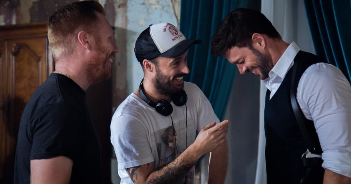 William Levy <a href="/willylevy29/">William Levy</a>
Tras bastidores de
#KillingSarai #KillingSaraiMovie #InTheCompanyOfKillers #VictorFaust #Filming 
<a href="/killing_sarai/">Killing Sarai</a>
.
.
.
#photo from <a href="/matimoltrasio/">Mati</a>  -  Day31. This guy! Thanks <a href="/willevy/">WILL</a> <a href="/jeffxgoldberg/">Jeff Goldberg</a> for trusting me. @killingsaraimovie