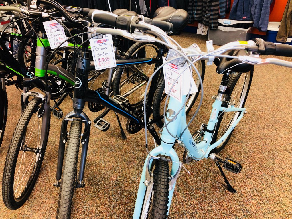 2017 Giant / Liv Sedona’s on sale! olympiacycle.com/2018/03/09/201…
