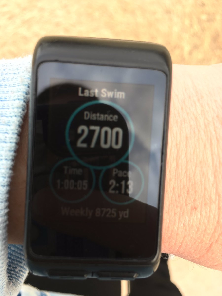 LisaJean313's tweet photo. Las swim of the week! 2700yrds. Last song of the swim #IHopeHeBreaksYourHeart @USAquarium If you see me swimming and head bobbing its because I'm jamming with my #WaterProofIpod @AudioFlood https://t.co/o8cPMTu5pS