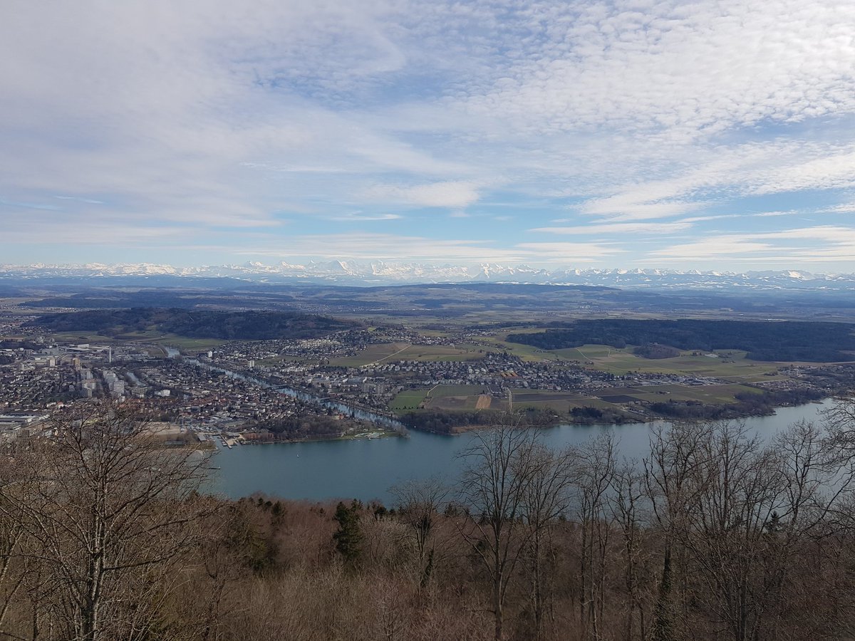 mikeleephd's tweet photo. Great visit to @IBMResearch Zürich for @NatureElectron. Saw a few #mountains beforehand as well. And spotted an old friend @NatureNano in the lobby of @IBM https://t.co/Q3Igd1G2z6