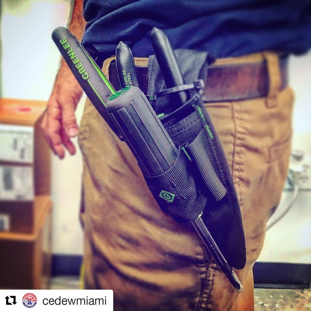 #FanFriday @cedewmiami on Instagram
・・・
Greenlee 0159-28 tool kit #greenlee #toolkit #pliers #electrician #electriciantools #electricalengineering #electricalsupply #ew #electricalwholesaler #ced #cedew #miami #305 @greenleetools