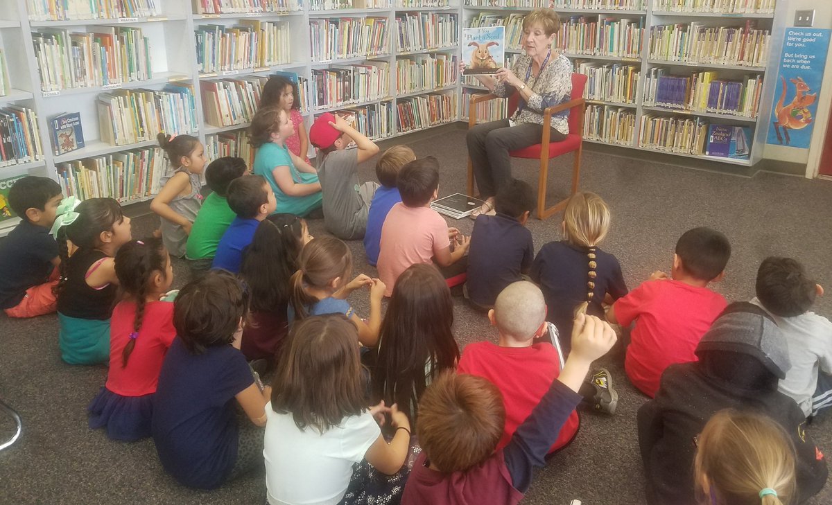 Still loving our library time! @CajonValleyUSD @BosLangAcademy #kinderbilingue #kinderrocks #kinderboliviano #librariansrule