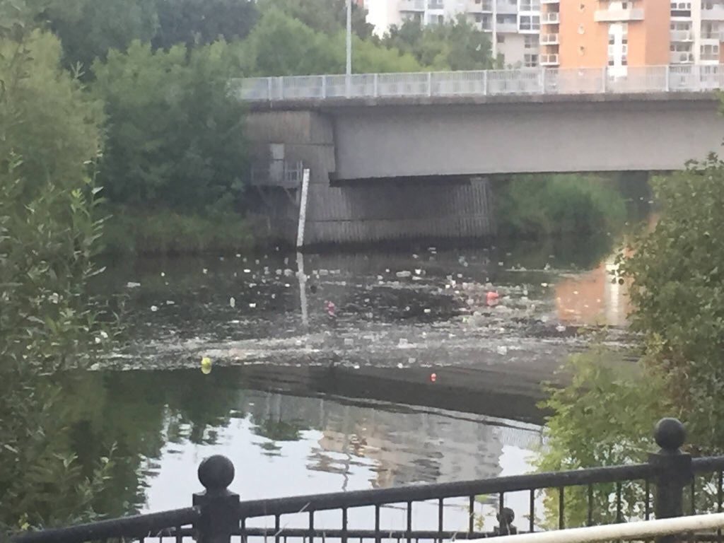 nspugh's tweet photo. What sits on the surface is not the full picture by half!

#microplastics are in: 
- soil
- rivers
- oceans
- ecology
- food
- you  >>>> major rivers carry up to 2.41m tons of #plastic into the sea every yr! @GreenpeaceUK 

@oxfordwater - https://t.co/rCt7IzuRxt

Photo River Taff https://t.co/OTVWg1Txra