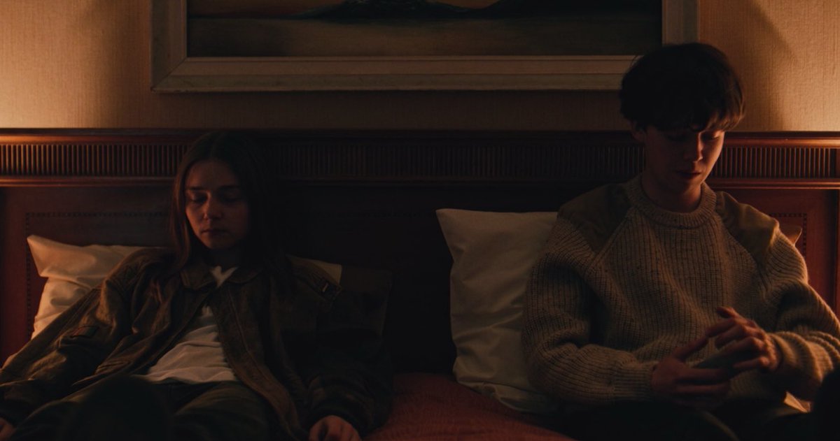 Bought a hotel room for u to cry in ,,