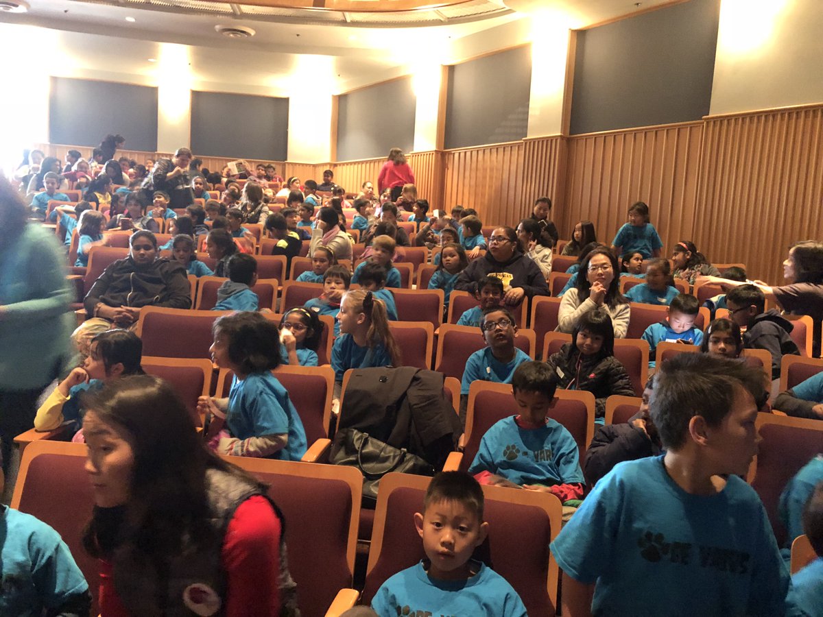 Matsisheteach's tweet image. 2nd grade field trip to Mountain View Center for Performing Arts presentation of Beauty and the Beast #performingarts #STEAM putting the "A" back in STEM education. #supportlocaltheater @DeVargasSchool #DVLIONS