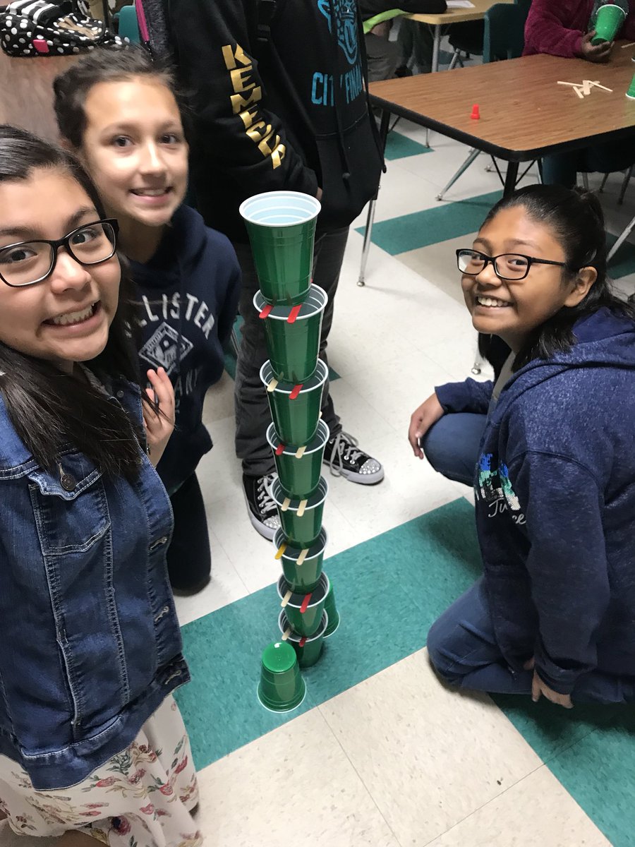 msmorgan_17's tweet image. #towerchallenge: build the tallest tower without the cups touching. #STEM #SmithLeopards